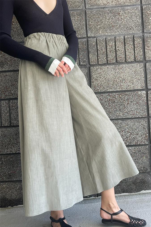 Corduroy Gaucho Pants in Silver – Des Kohan