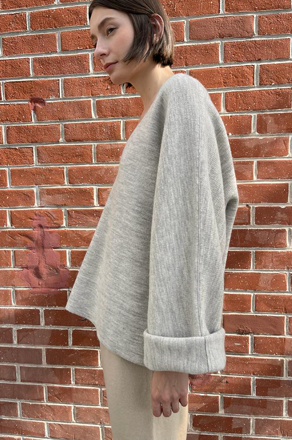 Double Knit V-Neck Sweater in Carrara