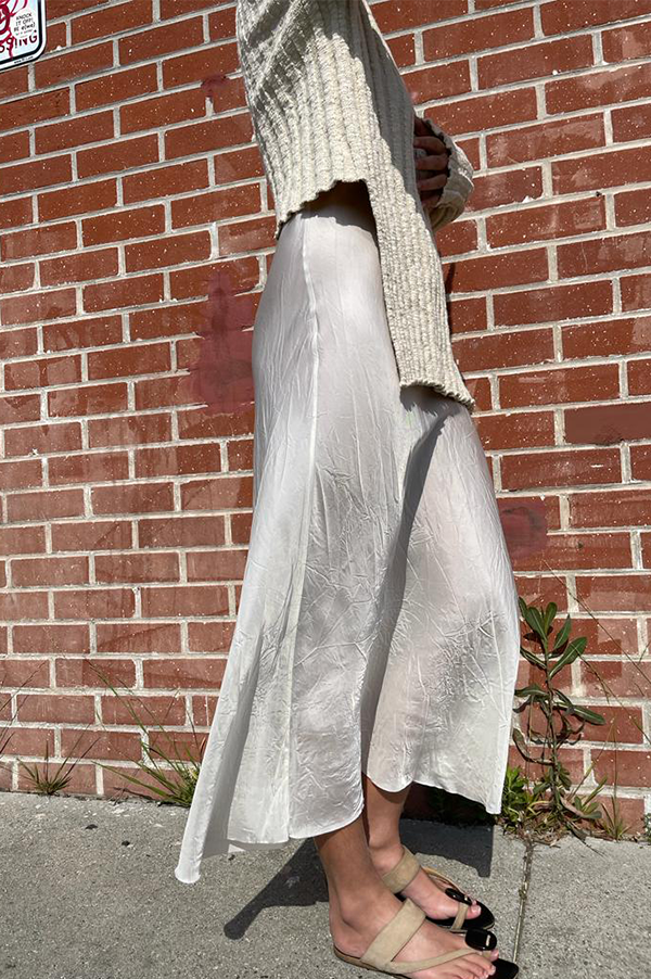 vintage white slip dress 1940s Ivory Damask ALEXANDRA-KING The Reclaimed Vintage maxi slip dress with contrast pink trim in cream is a stylish addition to your summer wardrobe Hailey Bieber Found the Perfect