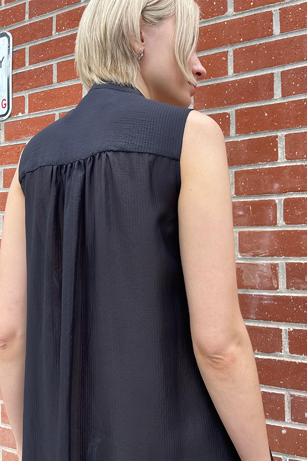 Dess Sleeveless Volume Dress in Black (Sold Out)