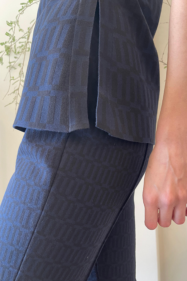 Charlie Geo Jacquard Pants In Dark Navy Combo