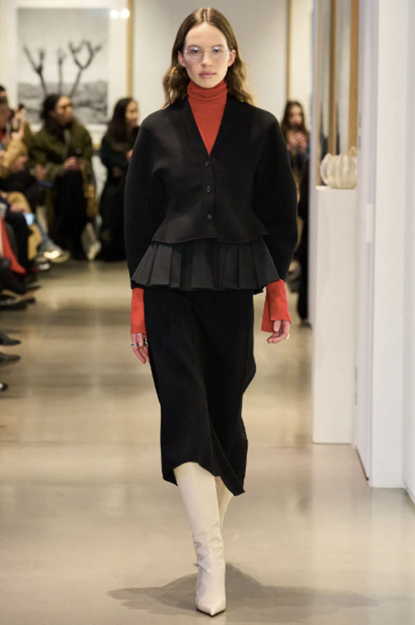 Ashlyn Henry Cardigan. Ashlyn cardigan with peplum. Ashlyn soft merino wool. Ashlyn knit. Ashlyn Fall 2025, Ashlyn sweater. Ashlyn black cardigan. Ashlyn black sweater. Ashlyn noir sweater. Luxurious knit. Black cardigan. Noir cardigan. Des Kohan Ashlyn. Des Kohan Fairfax Ashlyn. Ashlyn West Hollwood. Ashlyn exclusives. Ashlyn winter 2025.