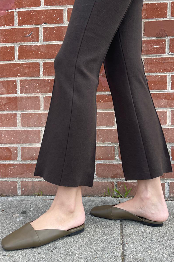 High Sport Classic Kick Pant. High Sport Cocoa. High Sport Cocoa Pant. High Sport Soft knit in Italian cotton. High Sport Knit in Italy. Brown High Sport pant. High Sport Pull-on pant. High Sport Slender fit. Cocoa. High Sport Subtle Jacquard Print Cocoa. High Sport Subtle Jacquard Print Brown. High Sport Versatile Excellent fit Day to Night Exceptional quality. High Sport Made in Italy. High Sport Designed in Los Angeles. High Sport Los Angeles. Des Kohan Boutique High Sport. High Sport West Hollywood. 