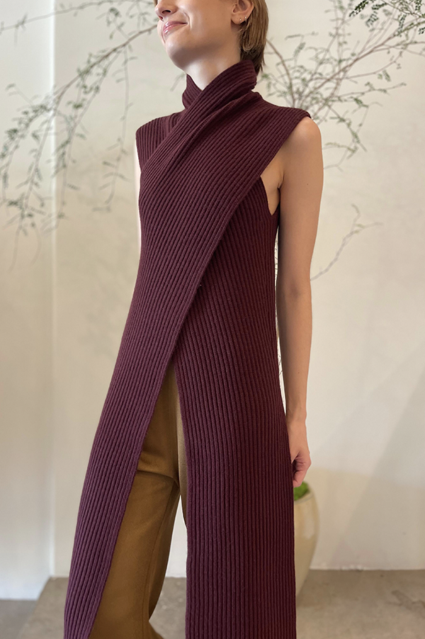 Kupia Long Drape Top in Merlot