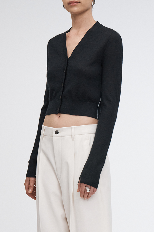 Long Sleeve Shrunken Cardigan in Black