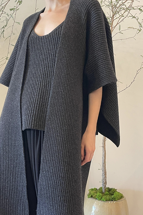 Kriella Poncho Scarf in Anthracite