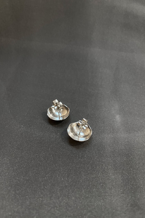 Small Stud Nude