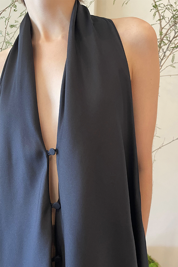 Trini Sleeveless Top in Navy