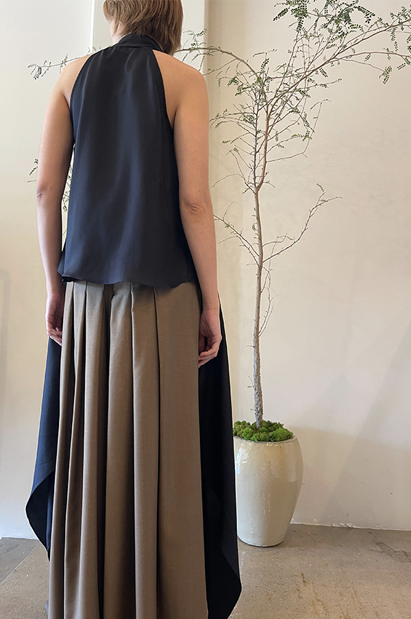 Trini Sleeveless Top in Navy