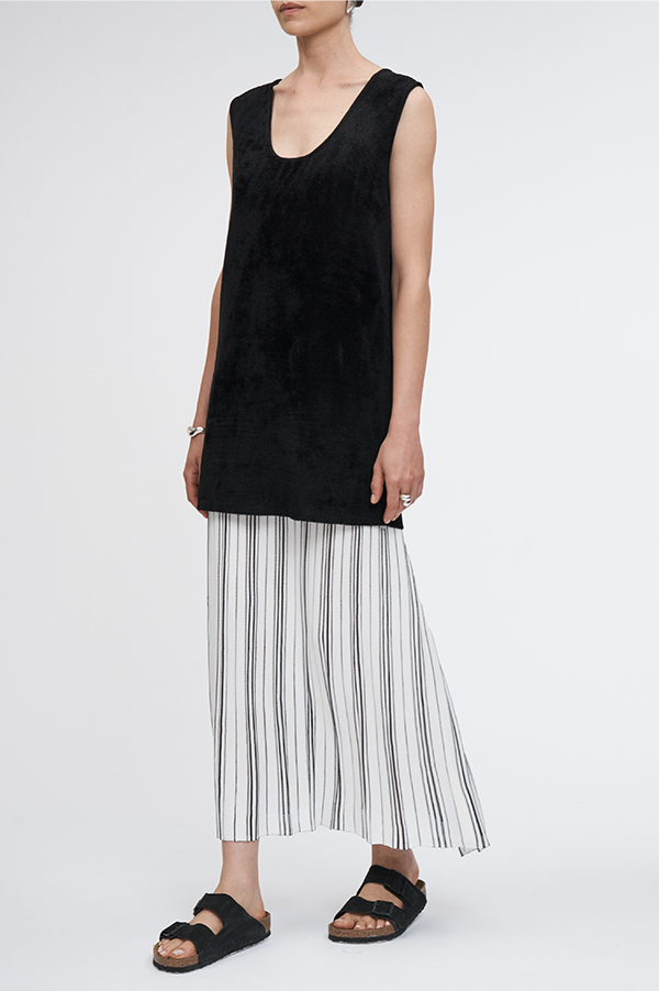 Variegated Pleat Skirt in Off White