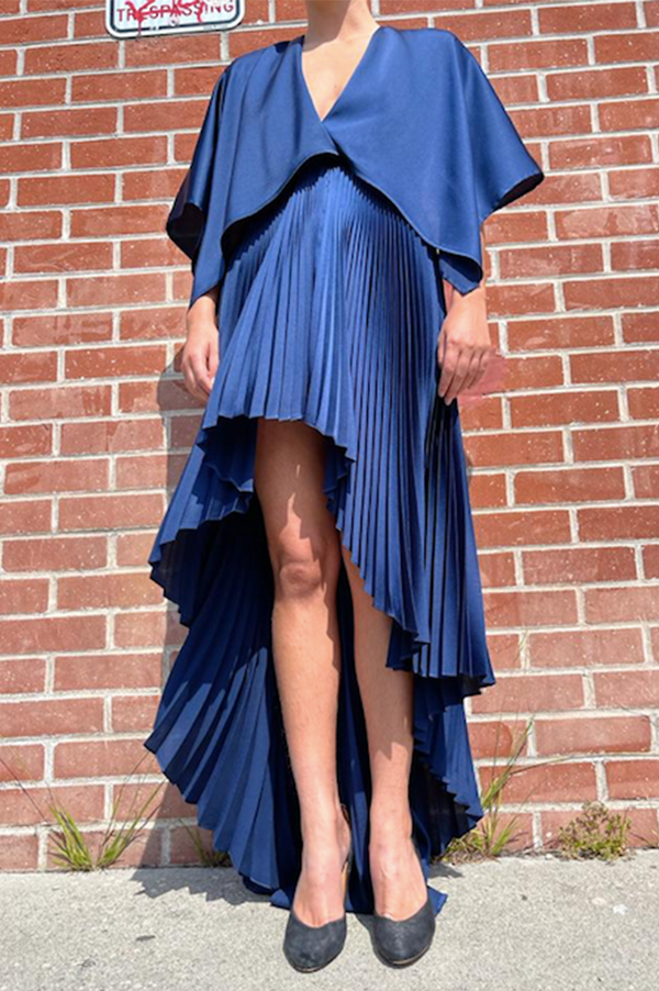 Elipse Pleated V-Neck Dress in Navy Des Kohan Elipse Pleated V-Neck Dress in Navy Des Kohan