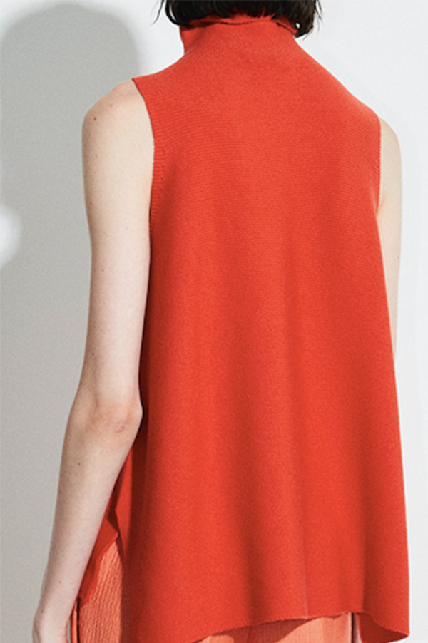 Kewit Whole Garment Knit Sleeveless Top in Red Coral