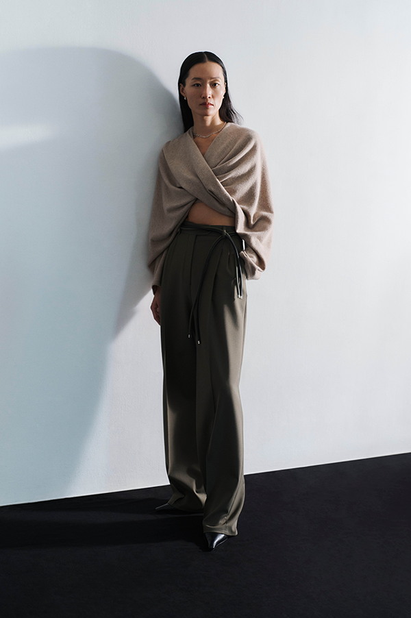 Twist Sweater in Camel
