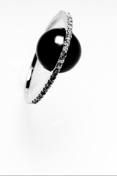 Nataf Joaillerie 14k Diamond and Black Pearl Orbit Ring‘
