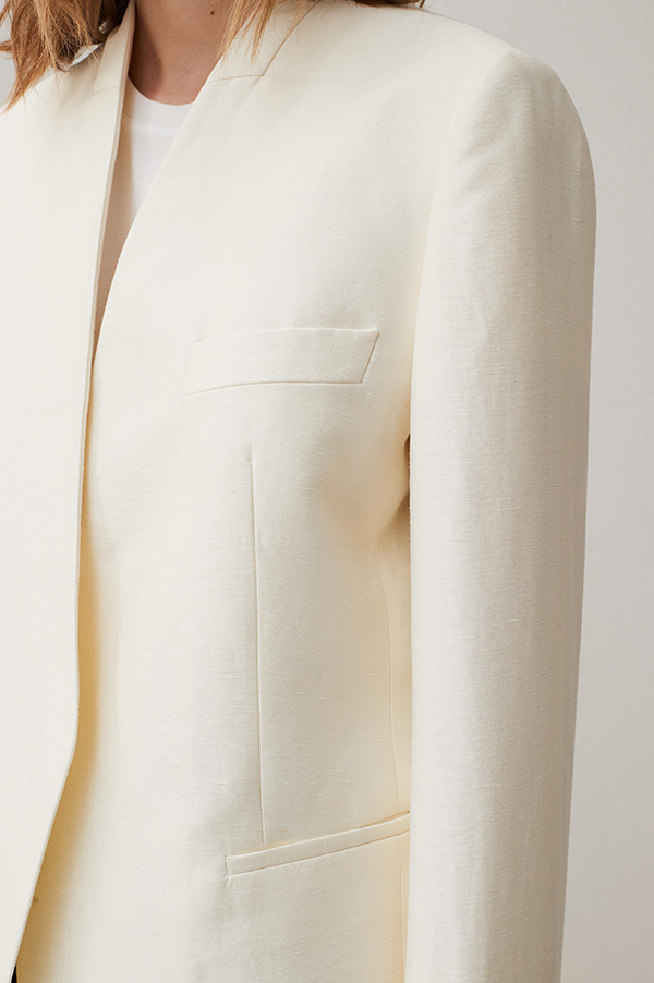Jakari Standing Collar Jacket In Off White (Sold – Des Kohan
