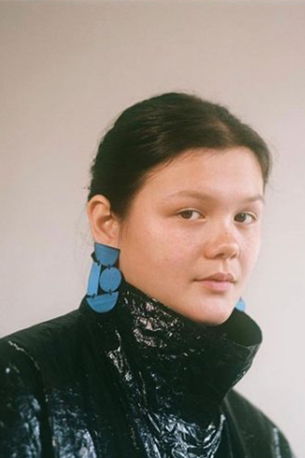 Annie Costello Brown – Des Kohan